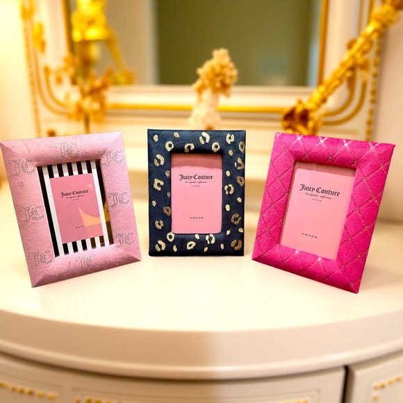 Juicy Couture Los Angeles NWT Pink Black Gold & Silver Velour Picture Frame Trio - Picture 7 of 7